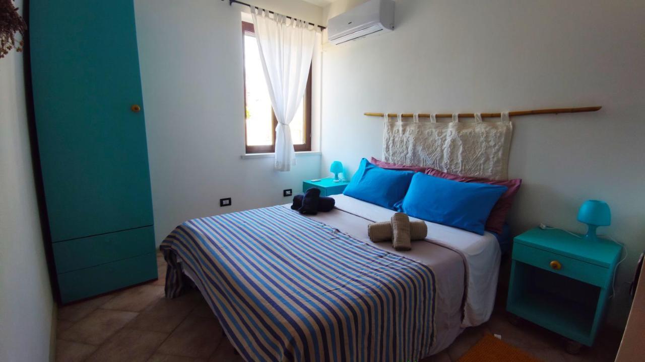 Temo River House Romantic Balcony And Peaceful Retreat In The Heart Of Bosa Ngoại thất bức ảnh
