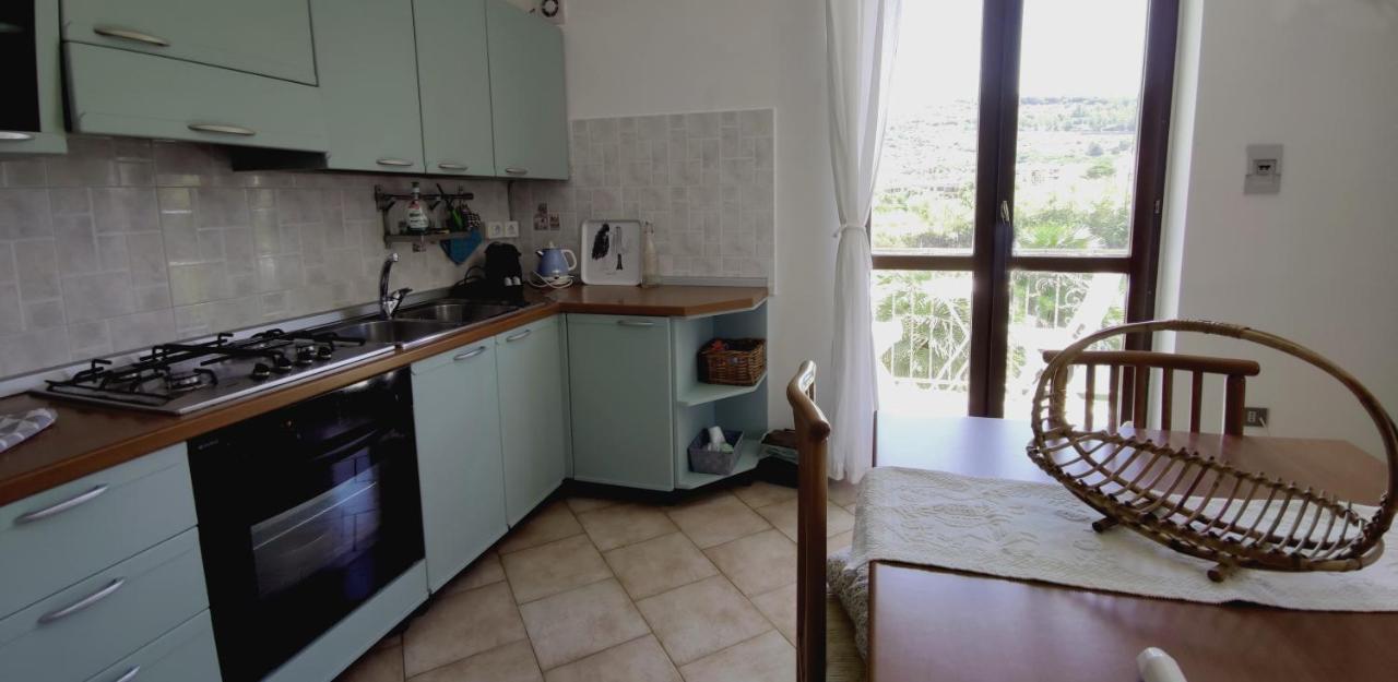Temo River House Romantic Balcony And Peaceful Retreat In The Heart Of Bosa Ngoại thất bức ảnh