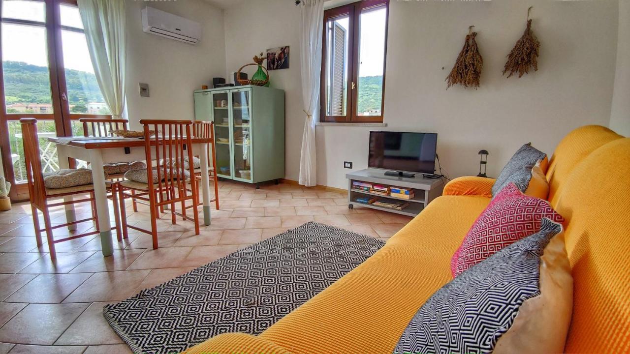Temo River House Romantic Balcony And Peaceful Retreat In The Heart Of Bosa Ngoại thất bức ảnh