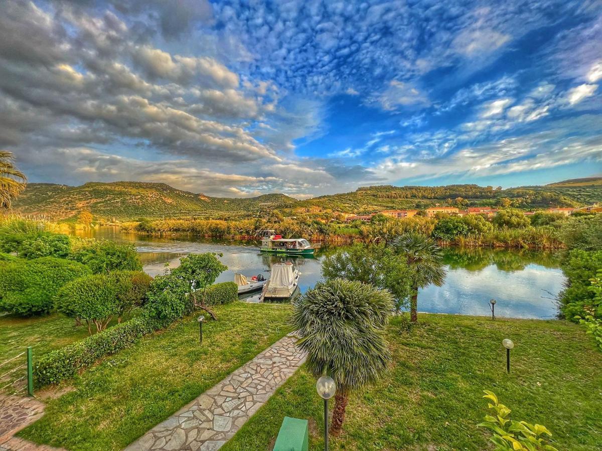 Temo River House Romantic Balcony And Peaceful Retreat In The Heart Of Bosa Ngoại thất bức ảnh