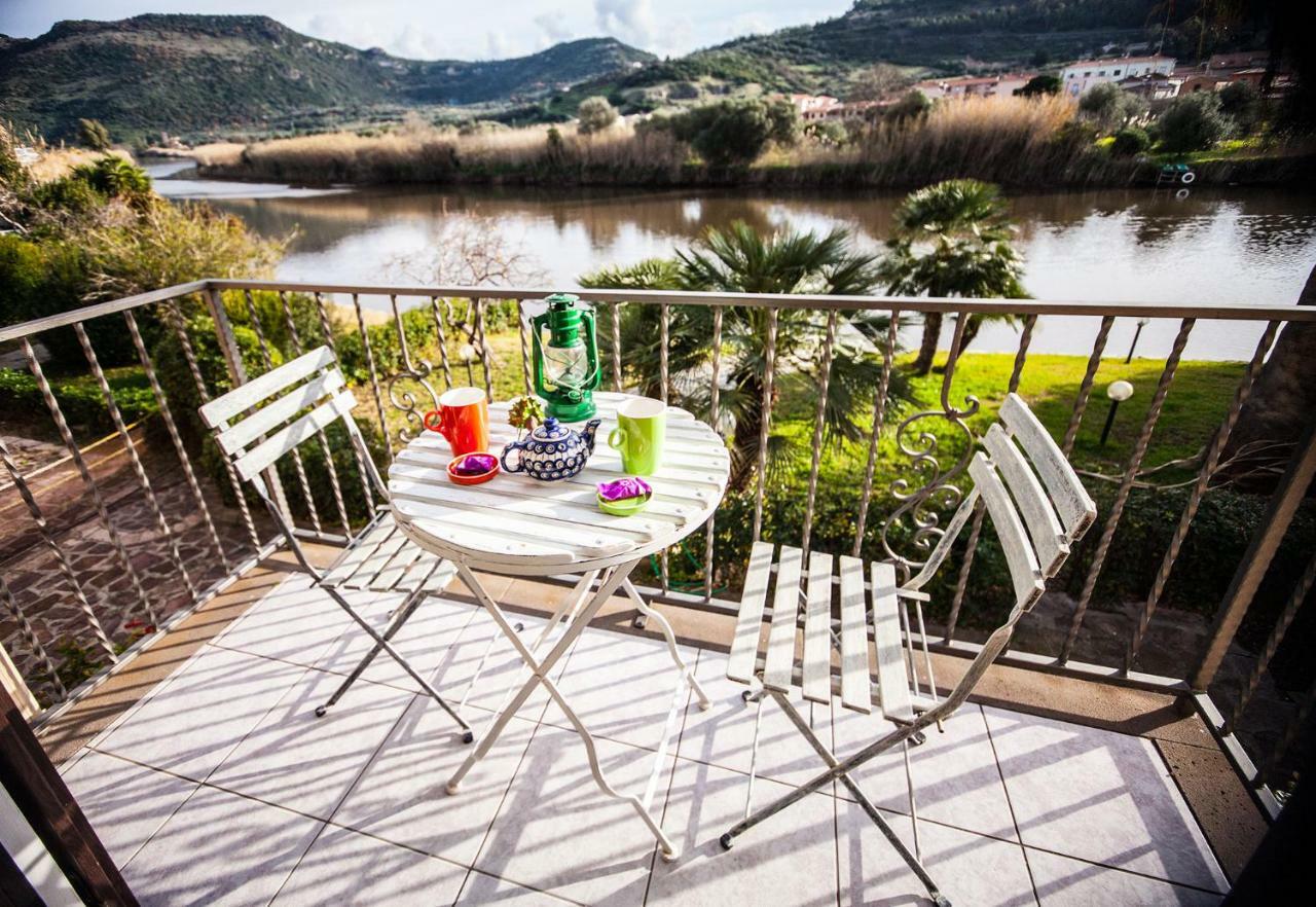 Temo River House Romantic Balcony And Peaceful Retreat In The Heart Of Bosa Ngoại thất bức ảnh